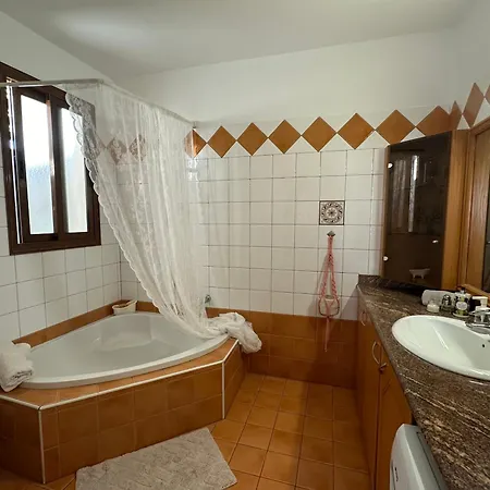 Apartmán Entire Flat, In Paphos