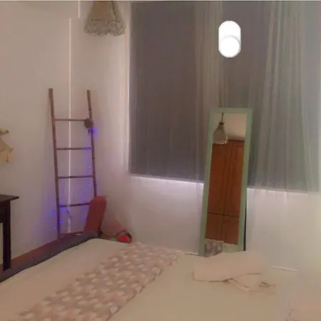 Appartement Entire Flat, In *