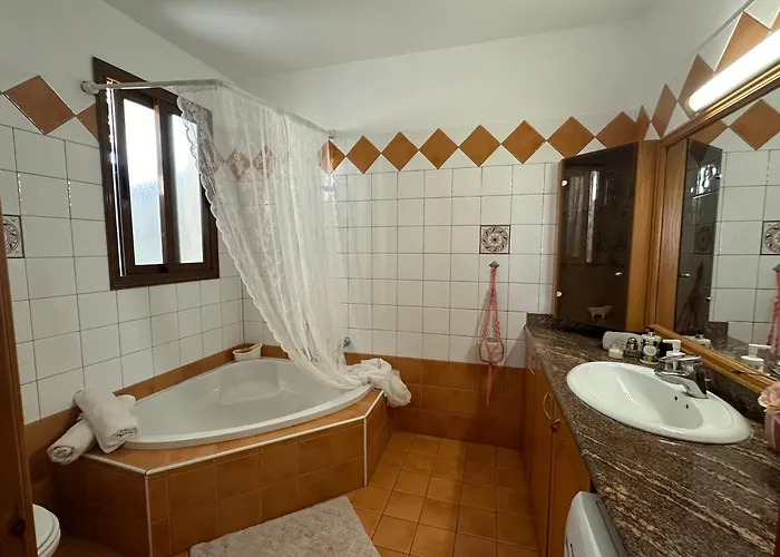 公寓 Entire Flat, In Paphos